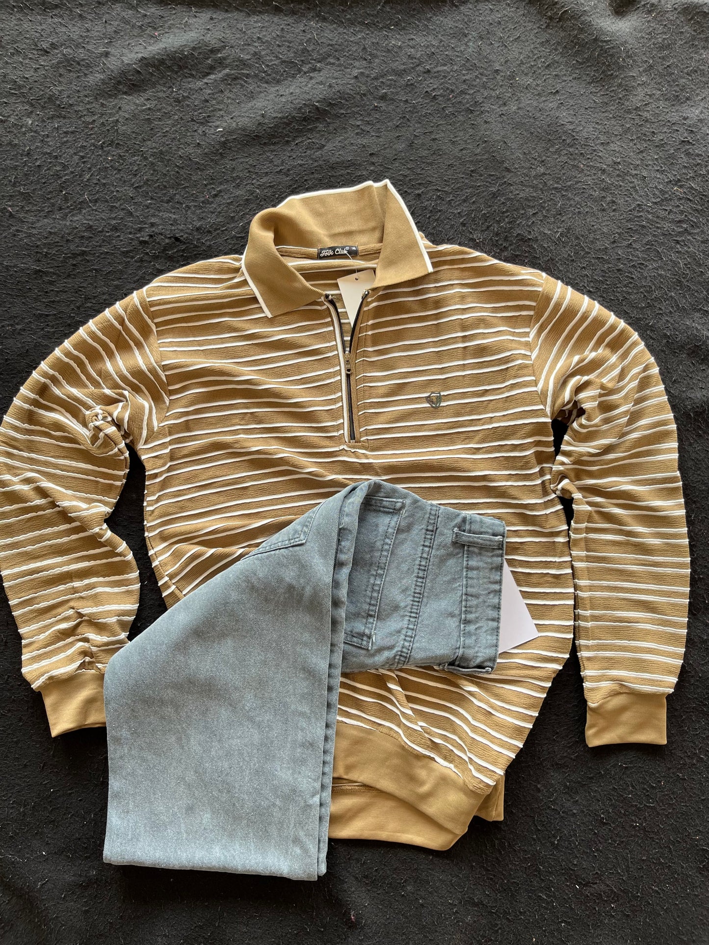 plain baggy and tshirt combo