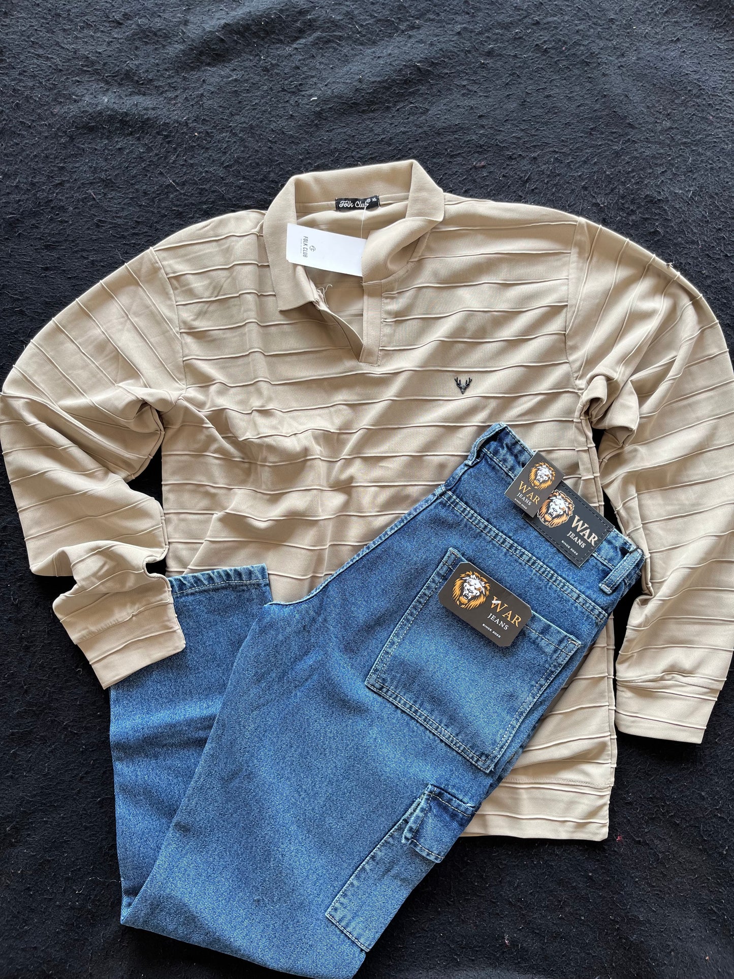 jeans and tshirt combo