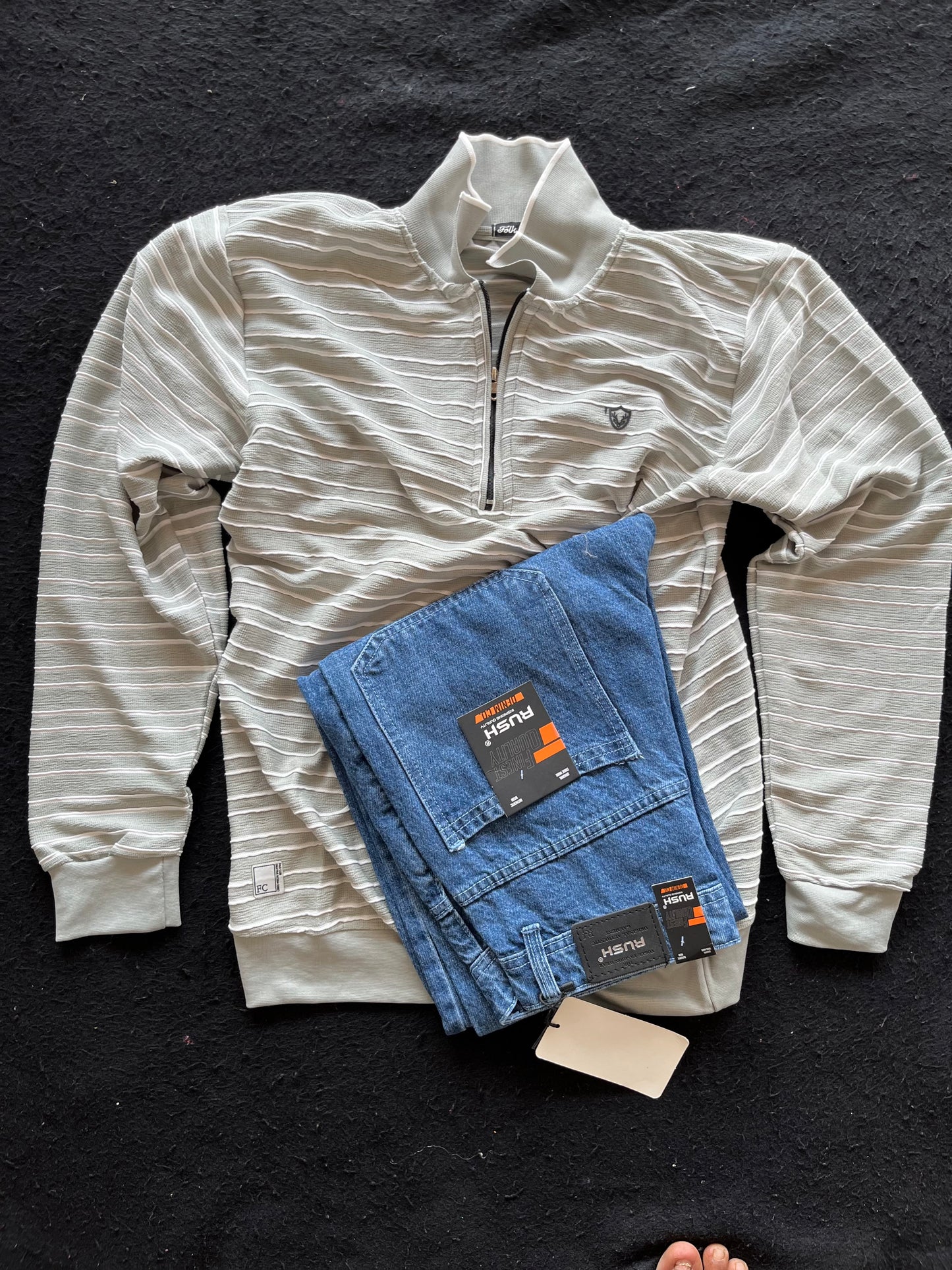 plain baggy and tshirt combo