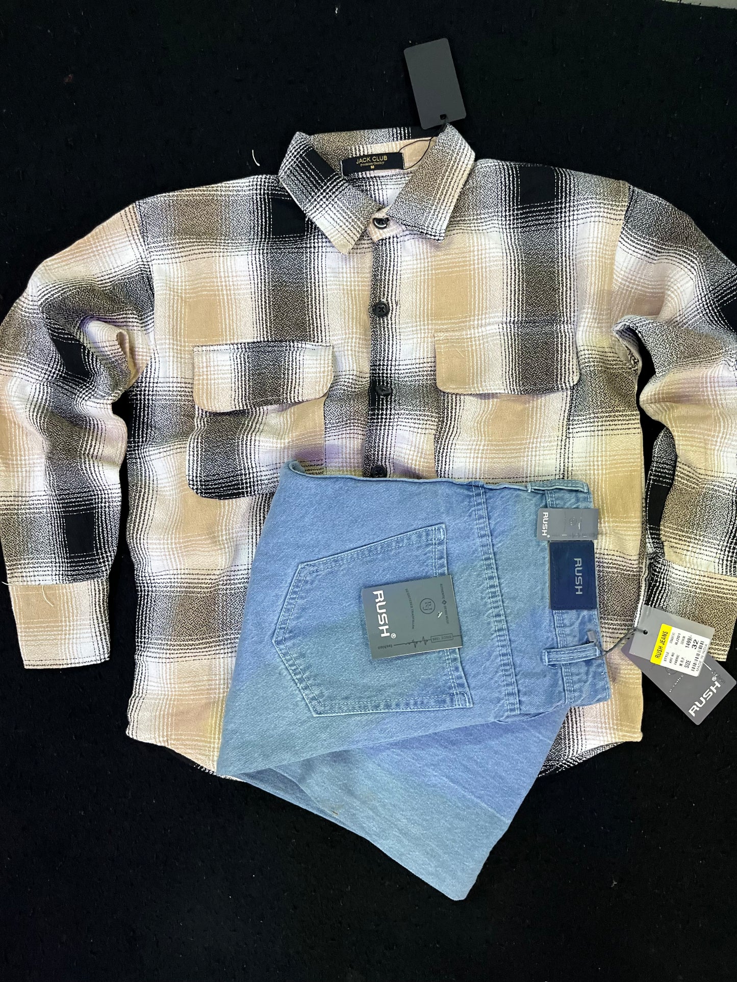 baggy shirt and plain baggy jeans combo
