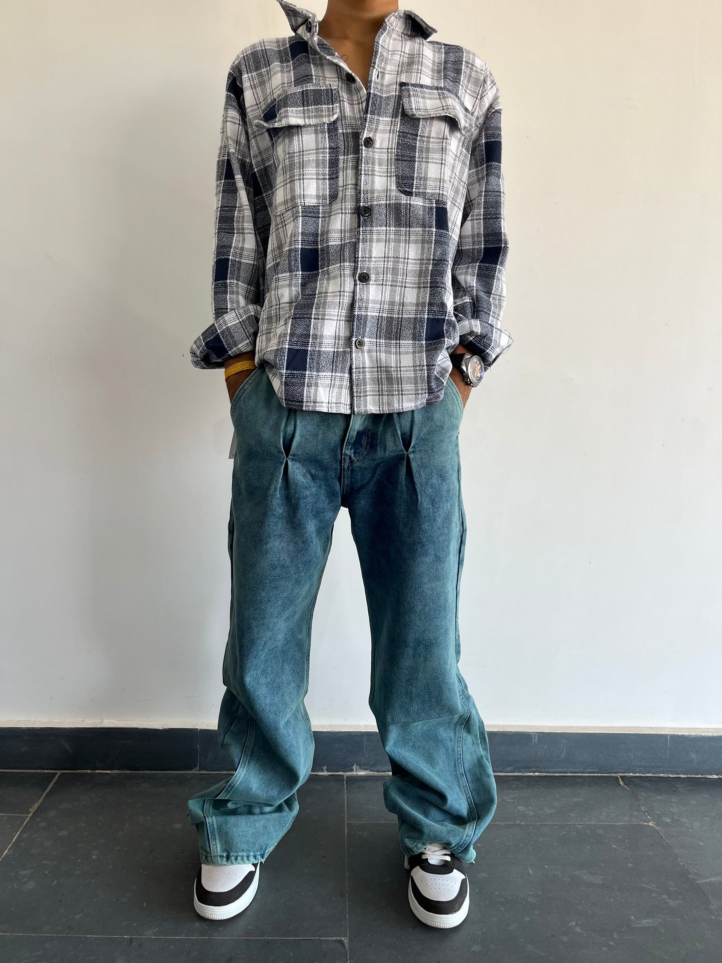 jeans and shirt combo