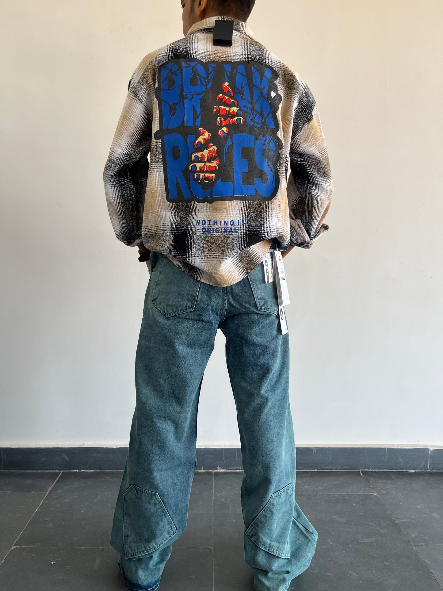 jeans and shirt combo